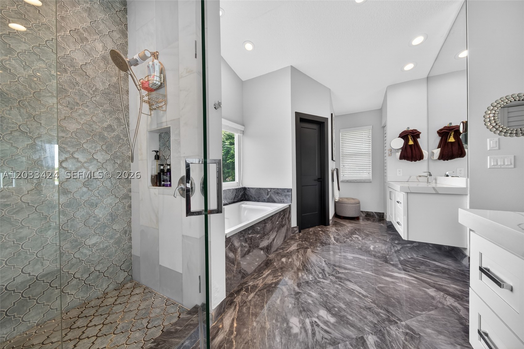 WESTPORT 1ST SECTION - Residential