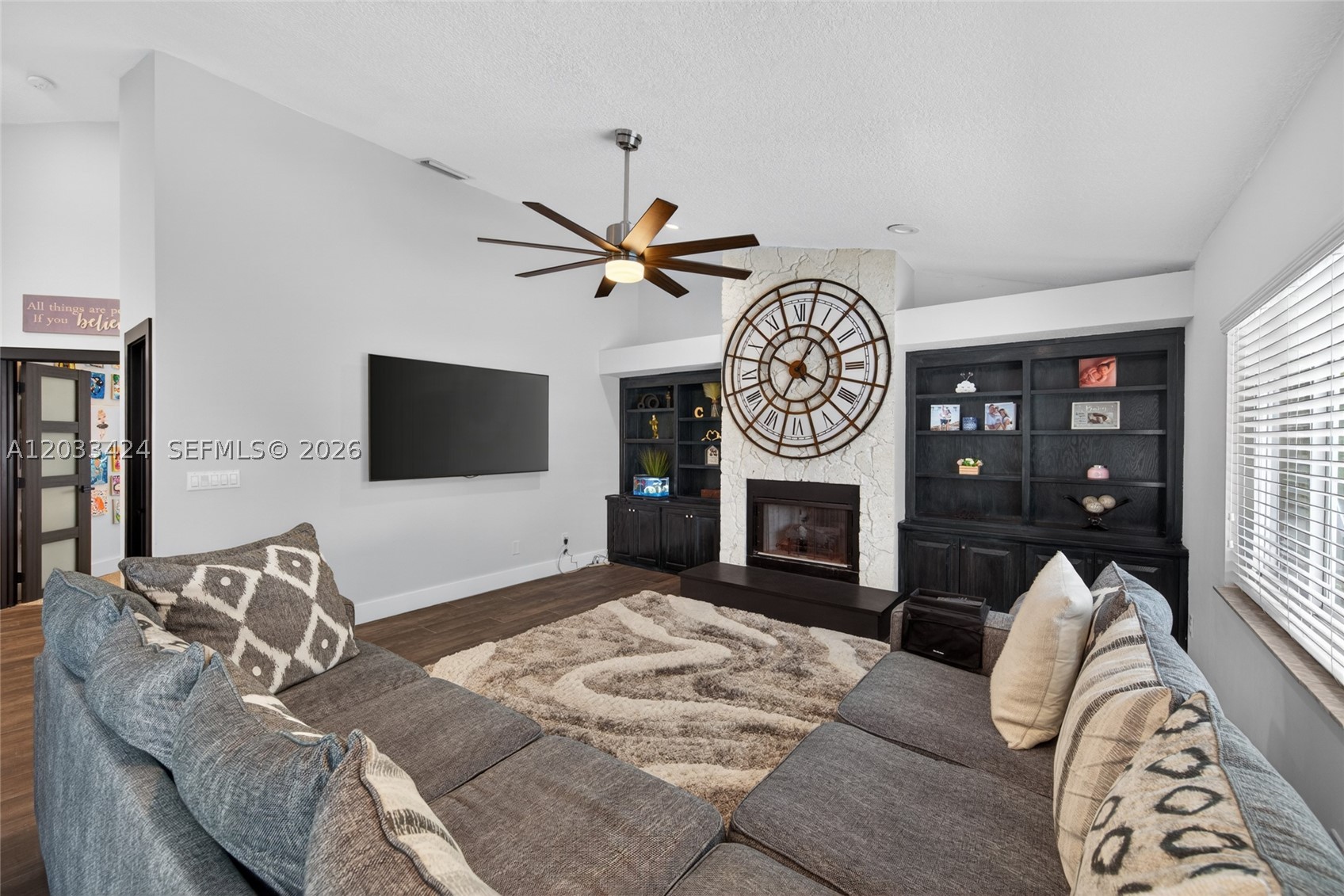 WESTPORT 1ST SECTION - Residential