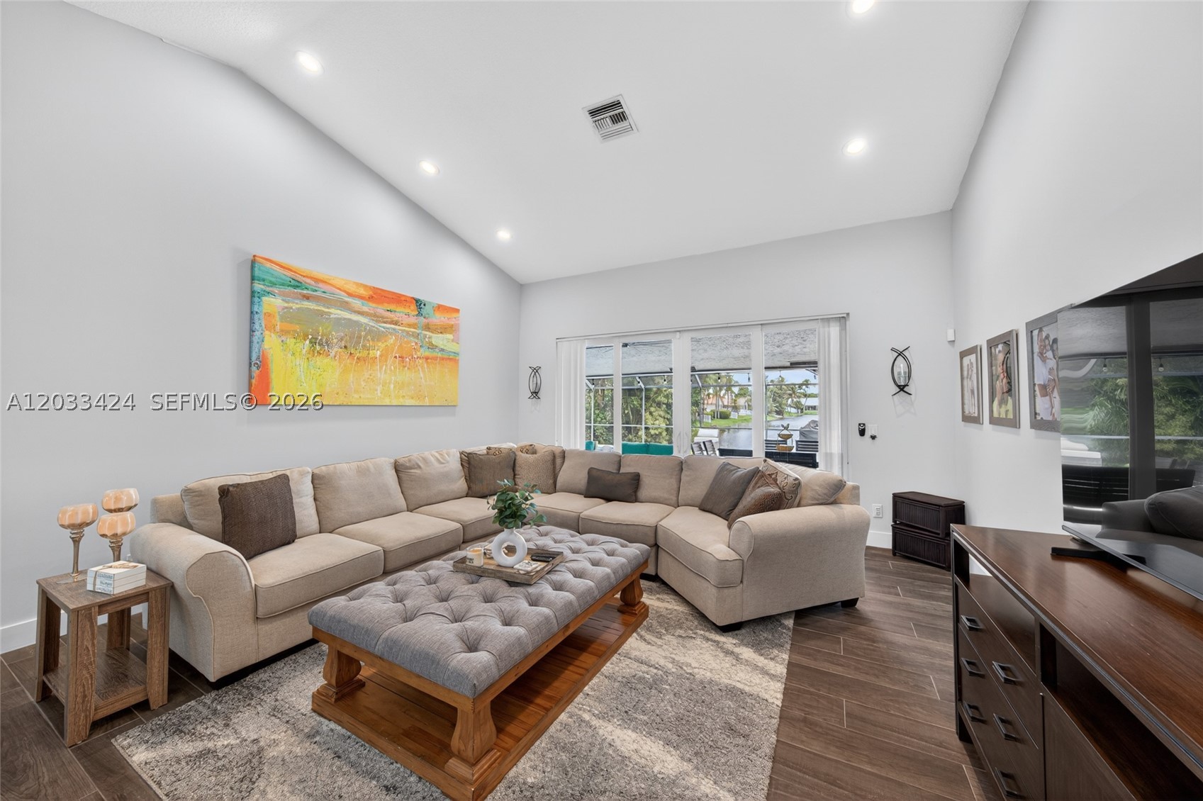 WESTPORT 1ST SECTION - Residential