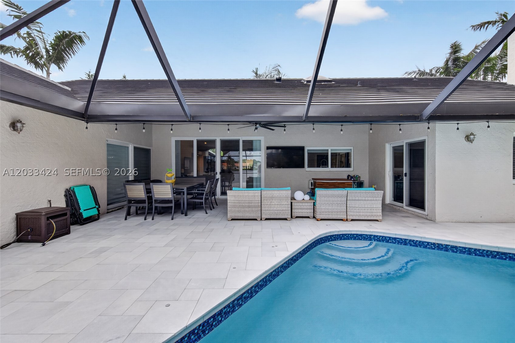 WESTPORT 1ST SECTION - Residential