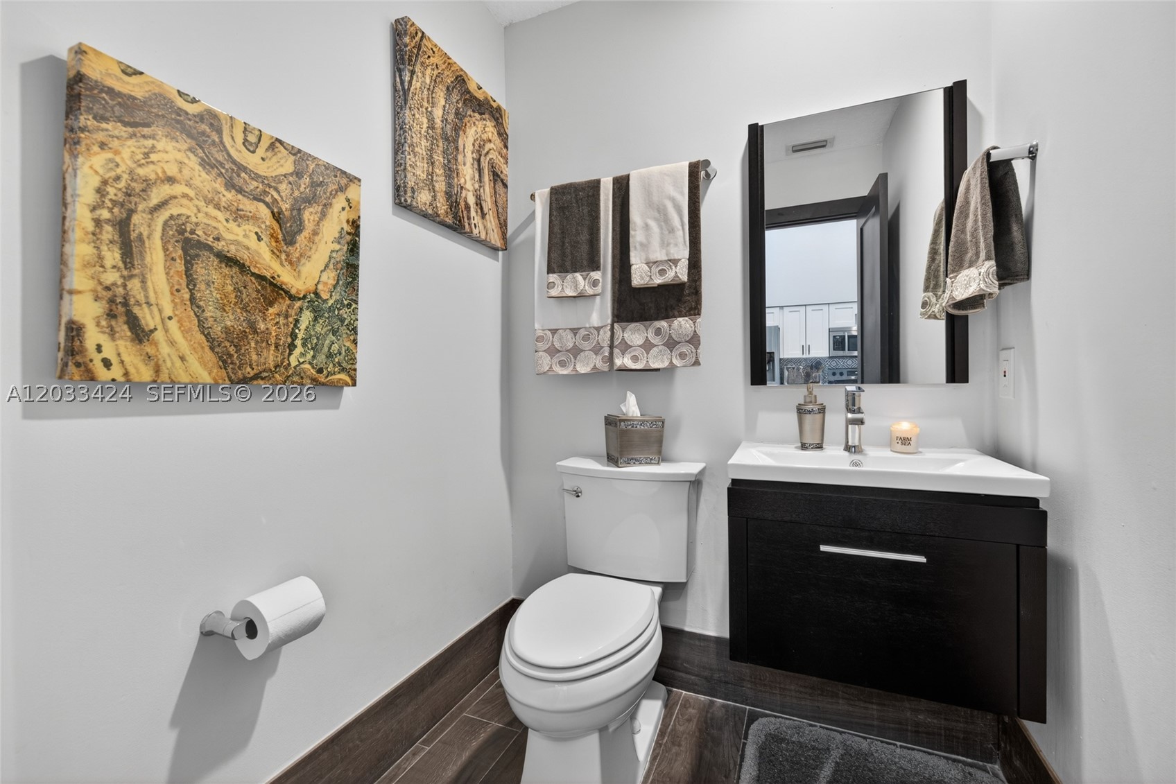 WESTPORT 1ST SECTION - Residential
