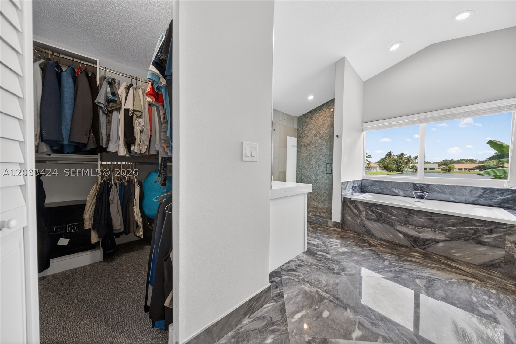 WESTPORT 1ST SECTION - Residential
