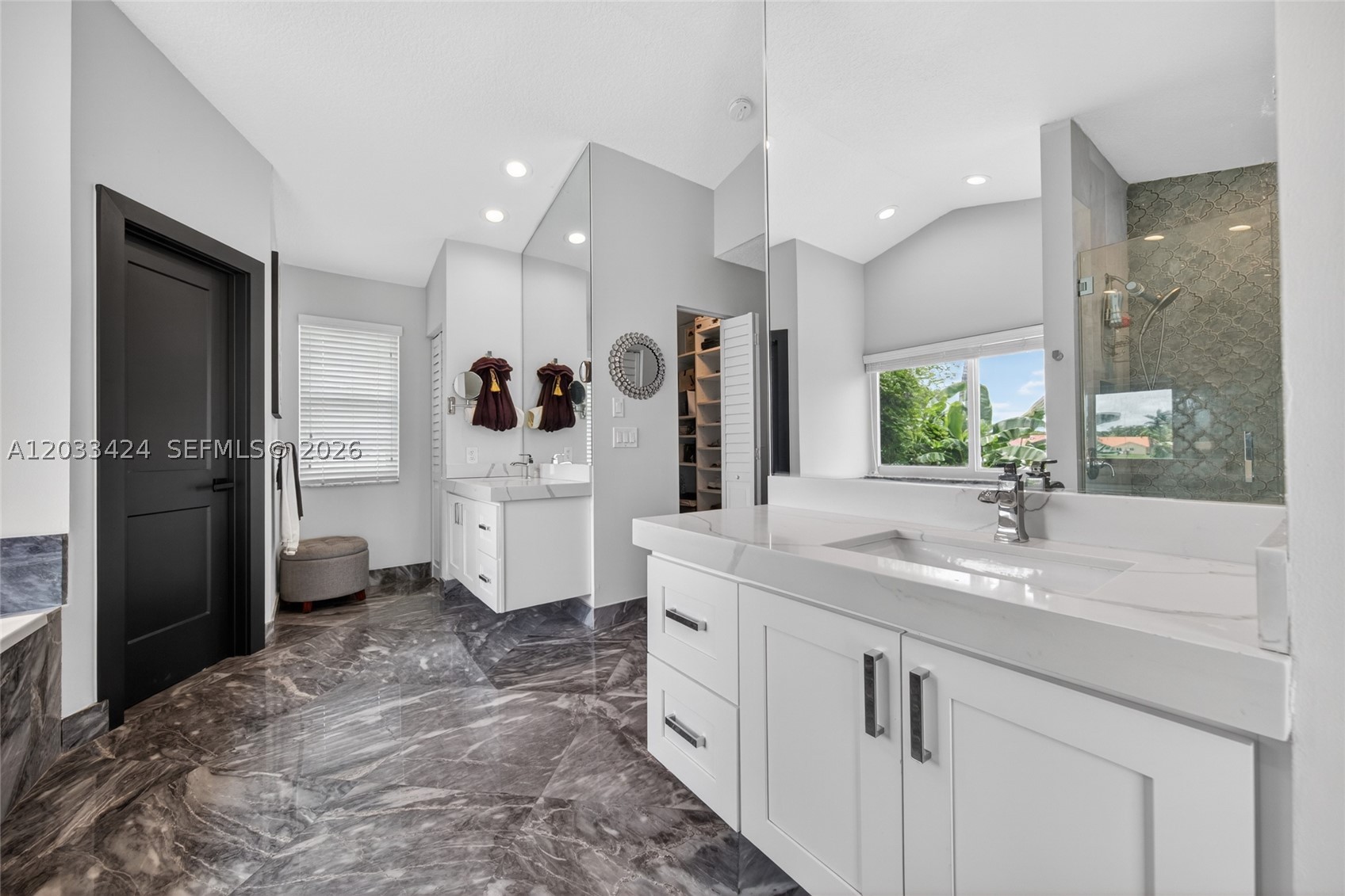 WESTPORT 1ST SECTION - Residential