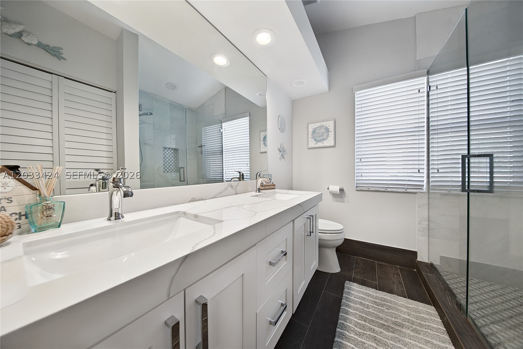 WESTPORT 1ST SECTION - Residential