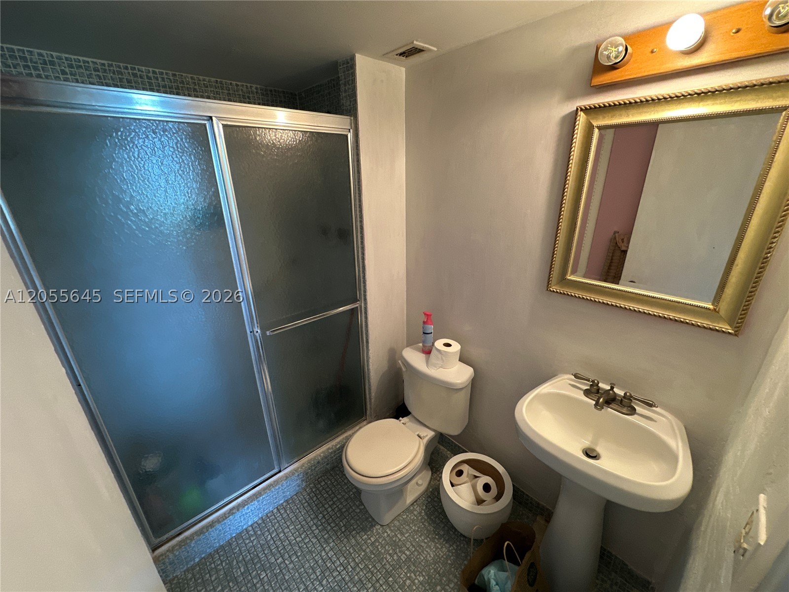 BUCKLEY TOWERS CONDO - EA - Residential
