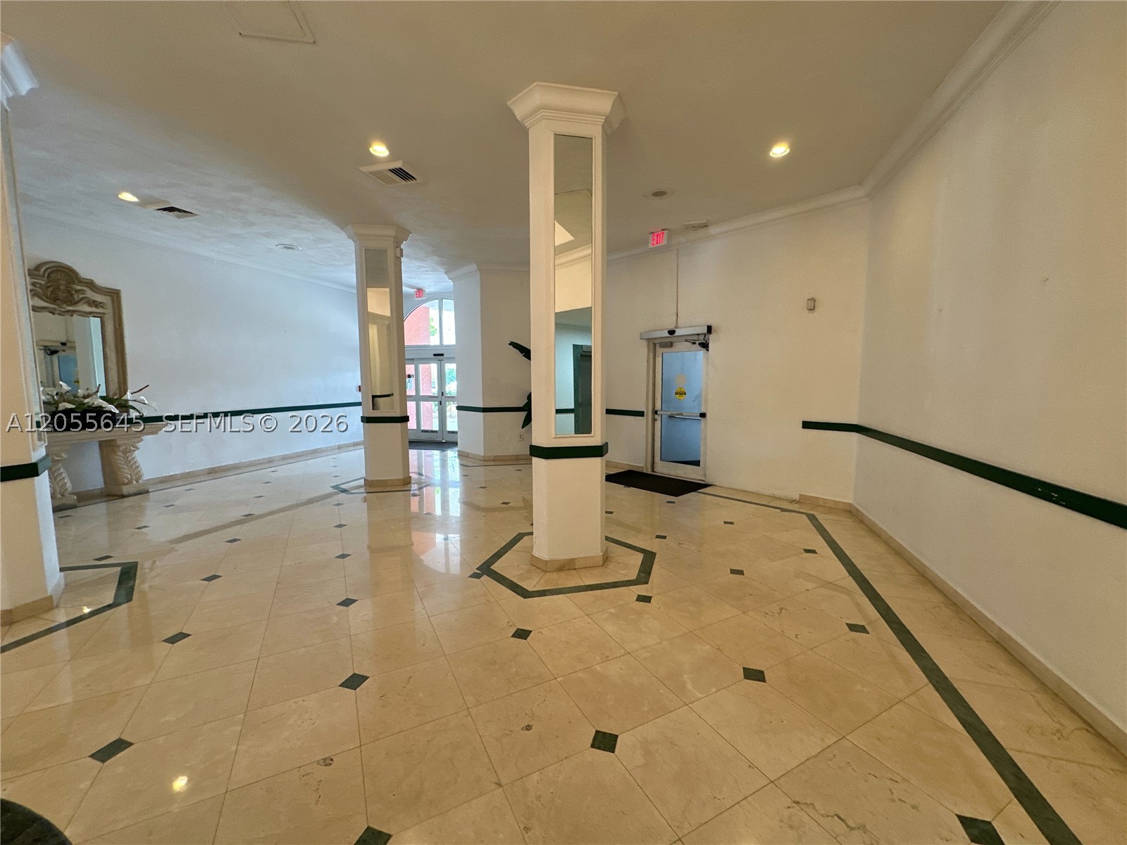 BUCKLEY TOWERS CONDO - EA - Residential