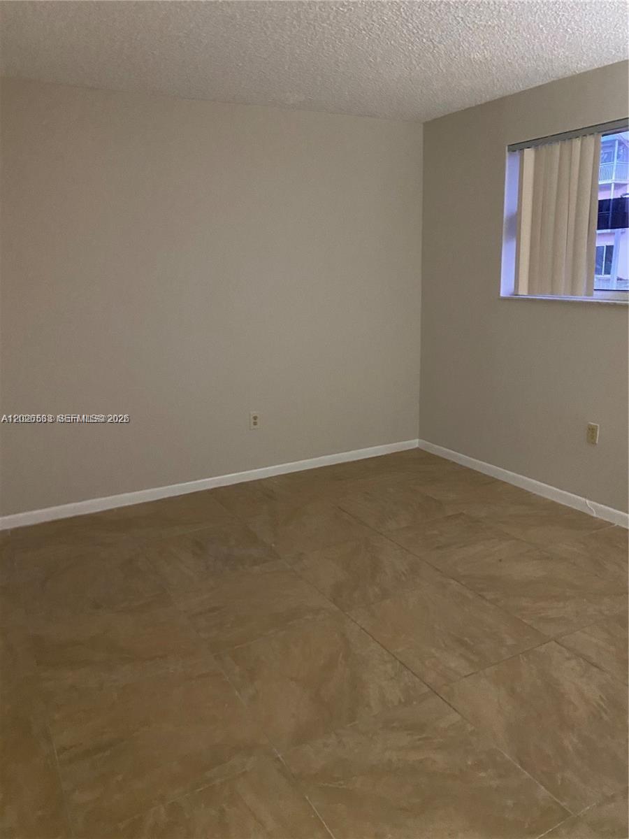 CARIBBEAN GARDENS CONDO - Residential Lease