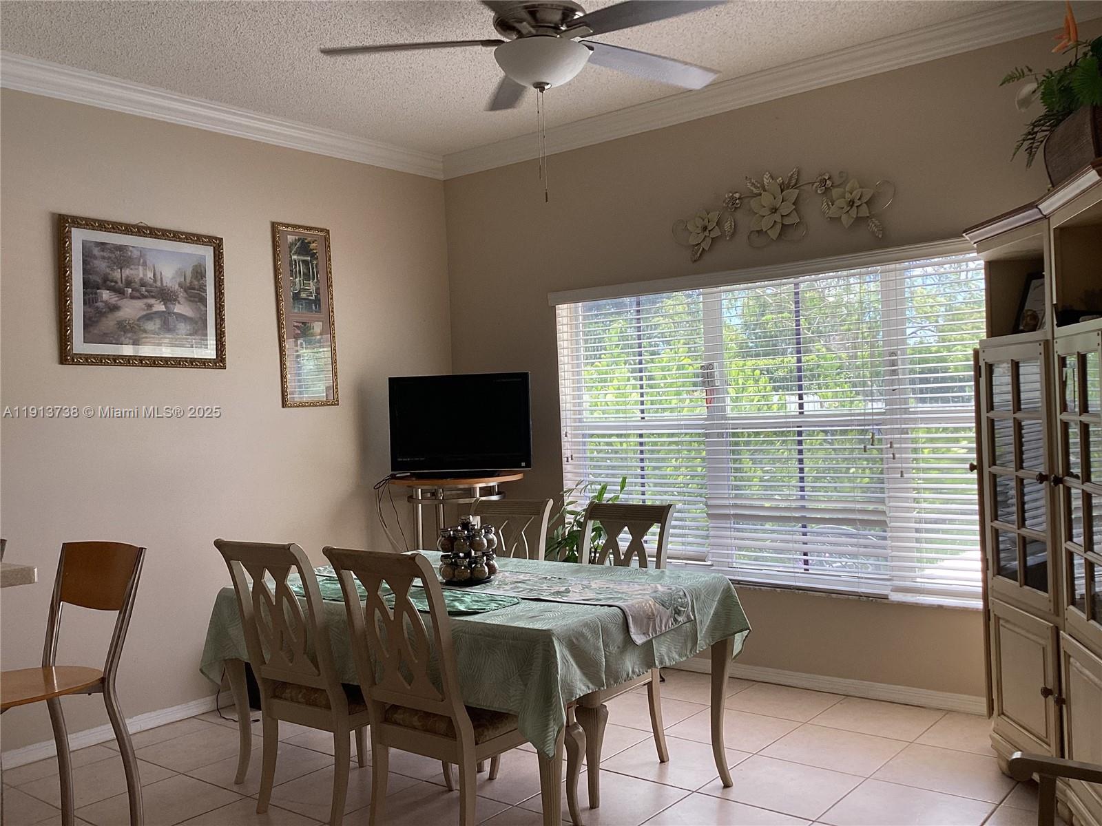 REPLAT OF COUNTRY LAKES - Residential