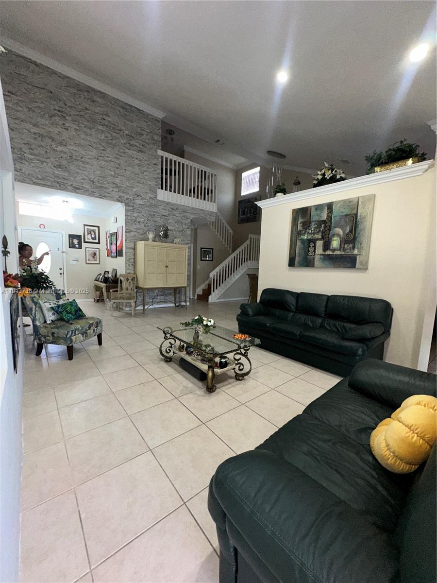 REPLAT OF COUNTRY LAKES - Residential