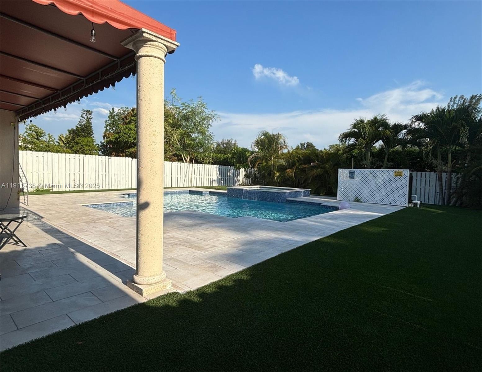REPLAT OF COUNTRY LAKES - Residential