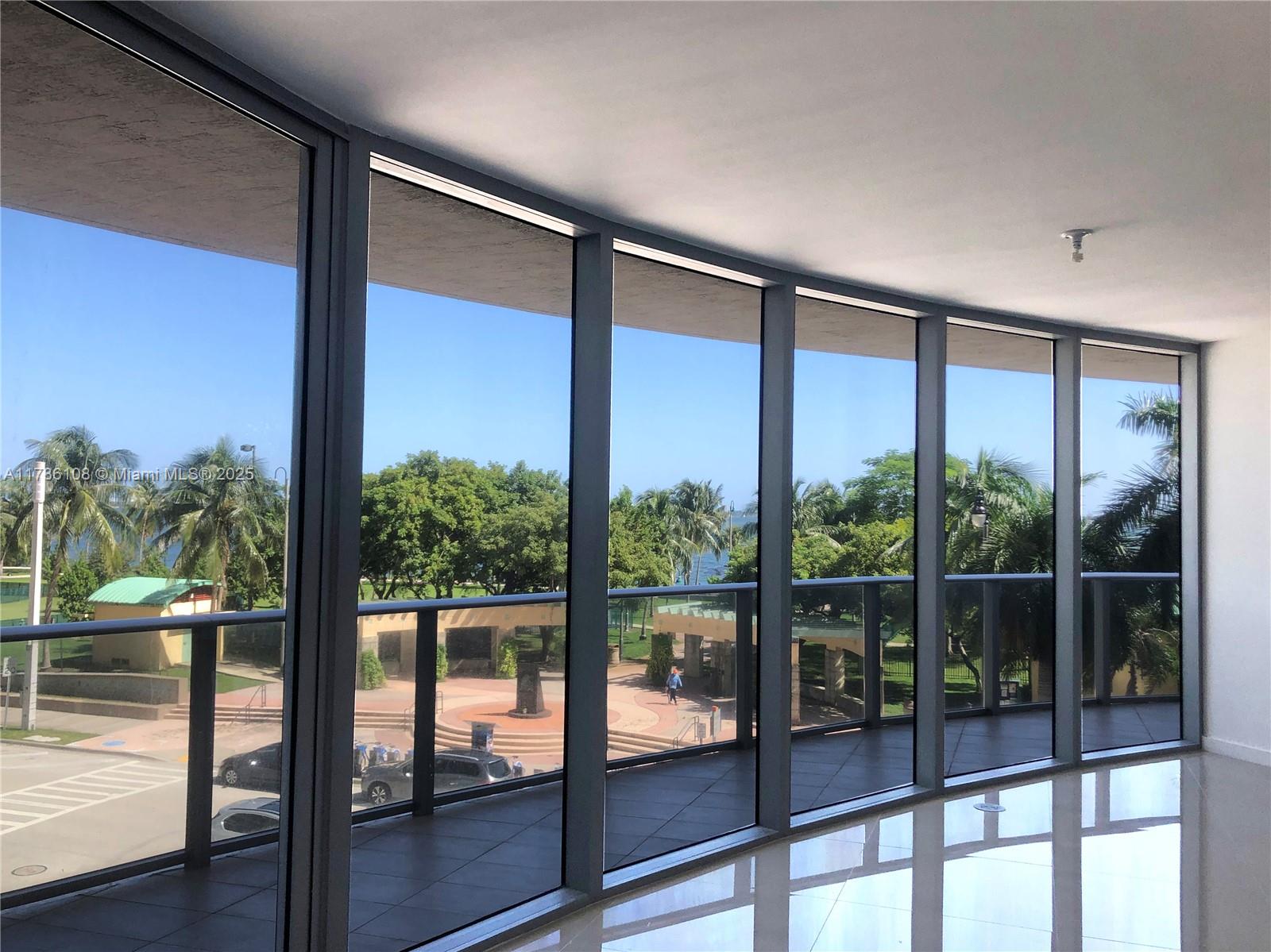 ARIA ON THE BAY CONDO - Residential