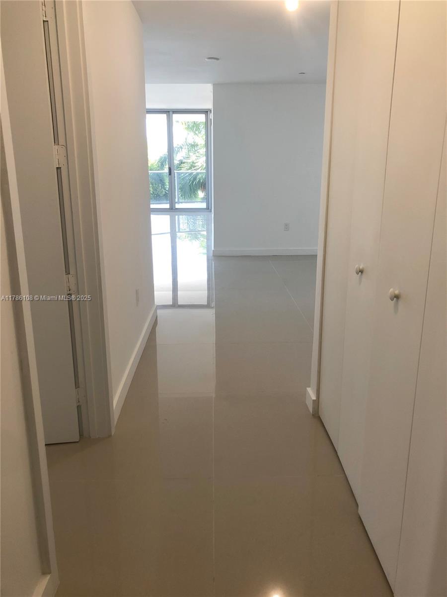 ARIA ON THE BAY CONDO - Residential