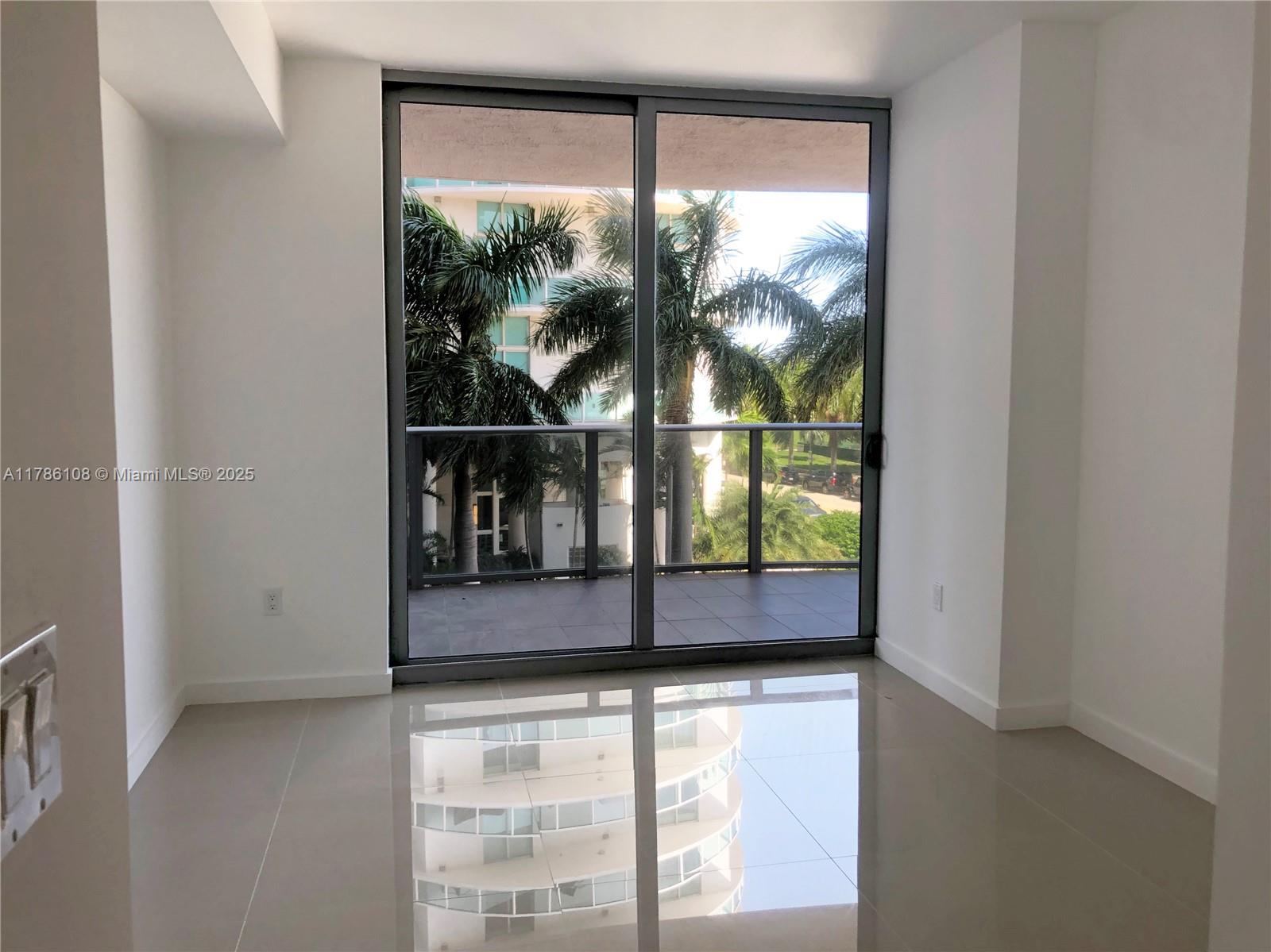 ARIA ON THE BAY CONDO - Residential