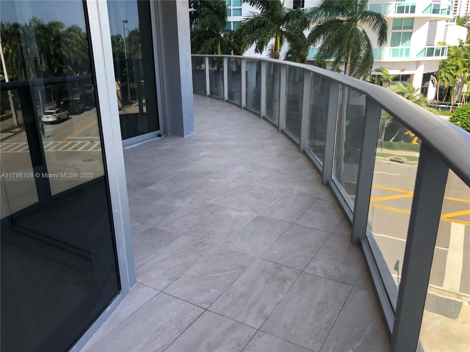 ARIA ON THE BAY CONDO - Residential
