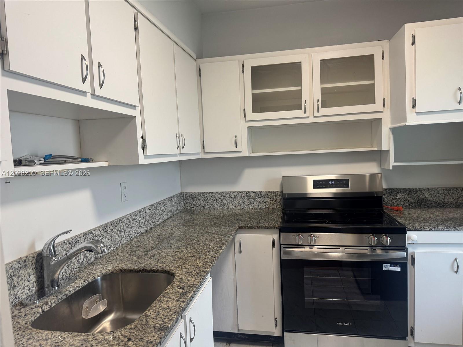 SUMMIT CONDO - Residential Lease