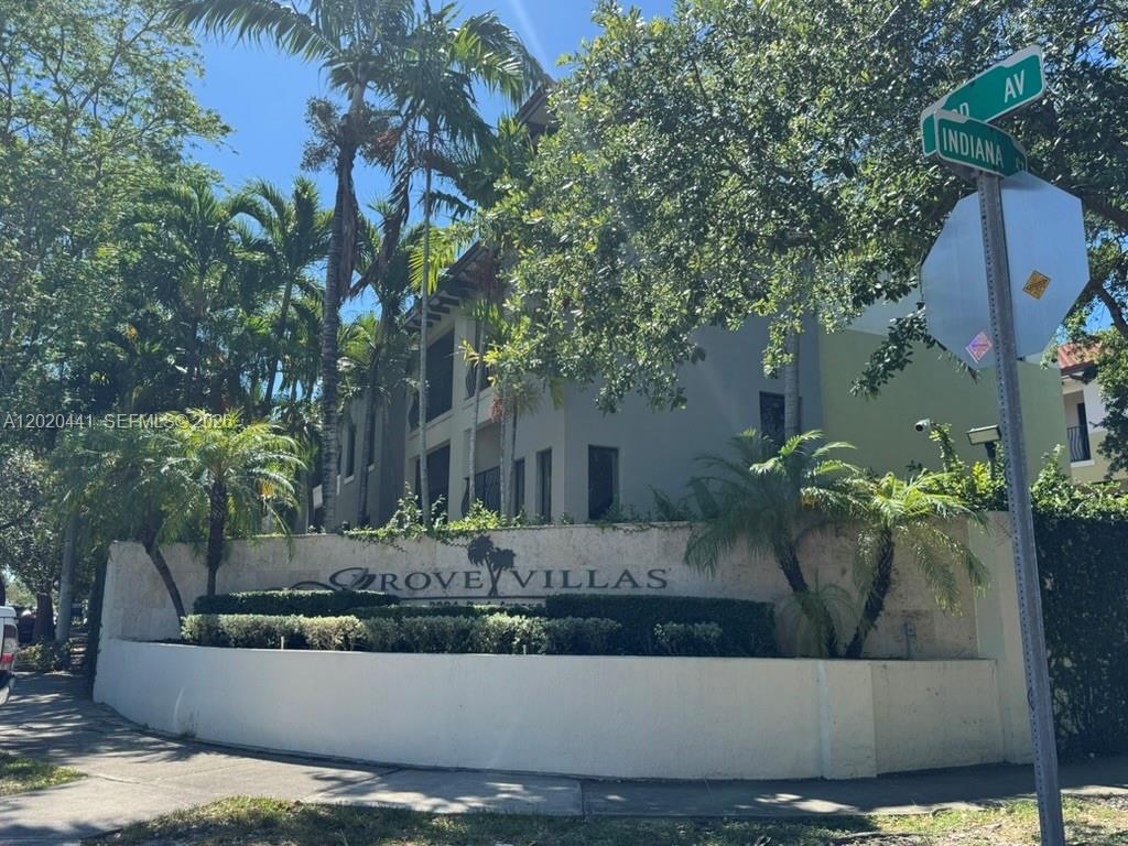 GROVE VILLAS CONDO - Residential