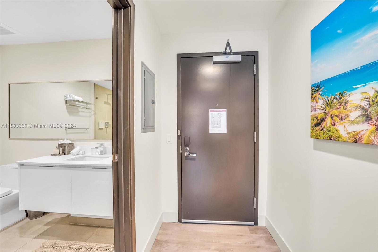 COSTA HOLLYWOOD CONDO - Residential