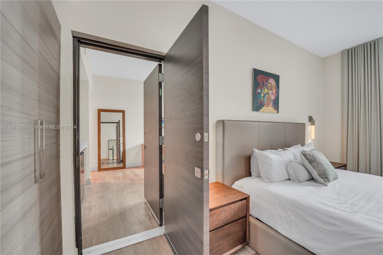 COSTA HOLLYWOOD CONDO - Residential