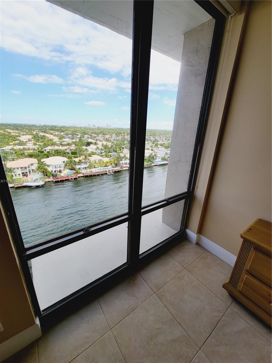 ALLINGTON TOWERS CONDO - Residential Lease