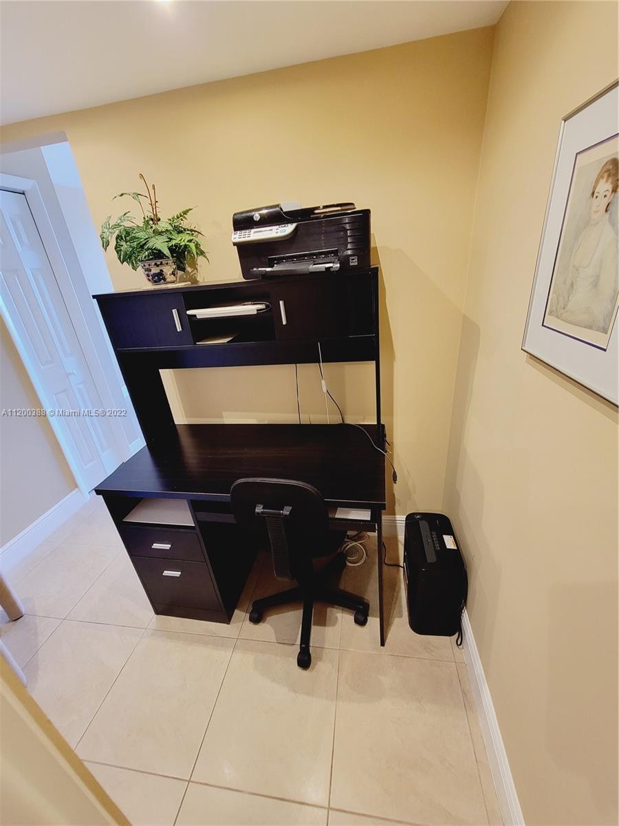 ALLINGTON TOWERS CONDO - Residential Lease
