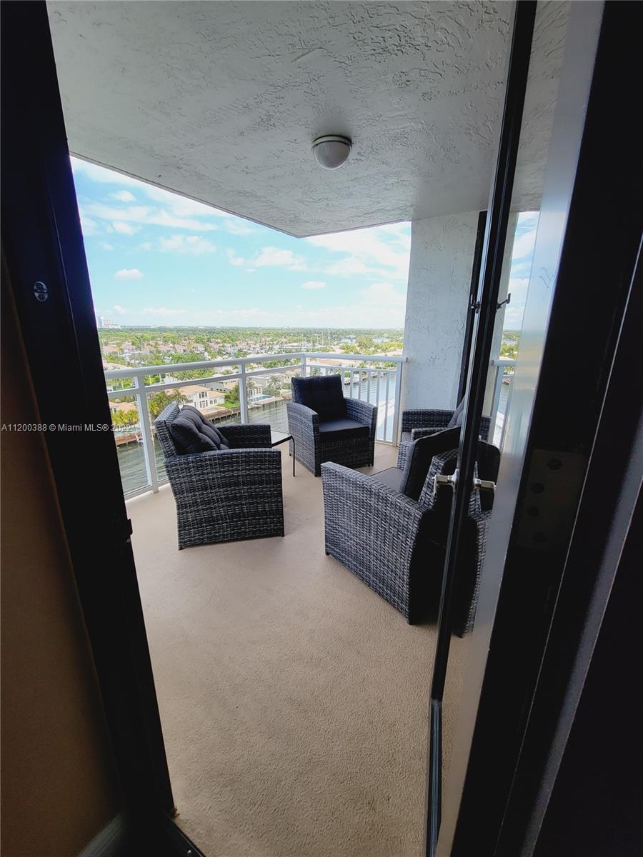 ALLINGTON TOWERS CONDO - Residential Lease