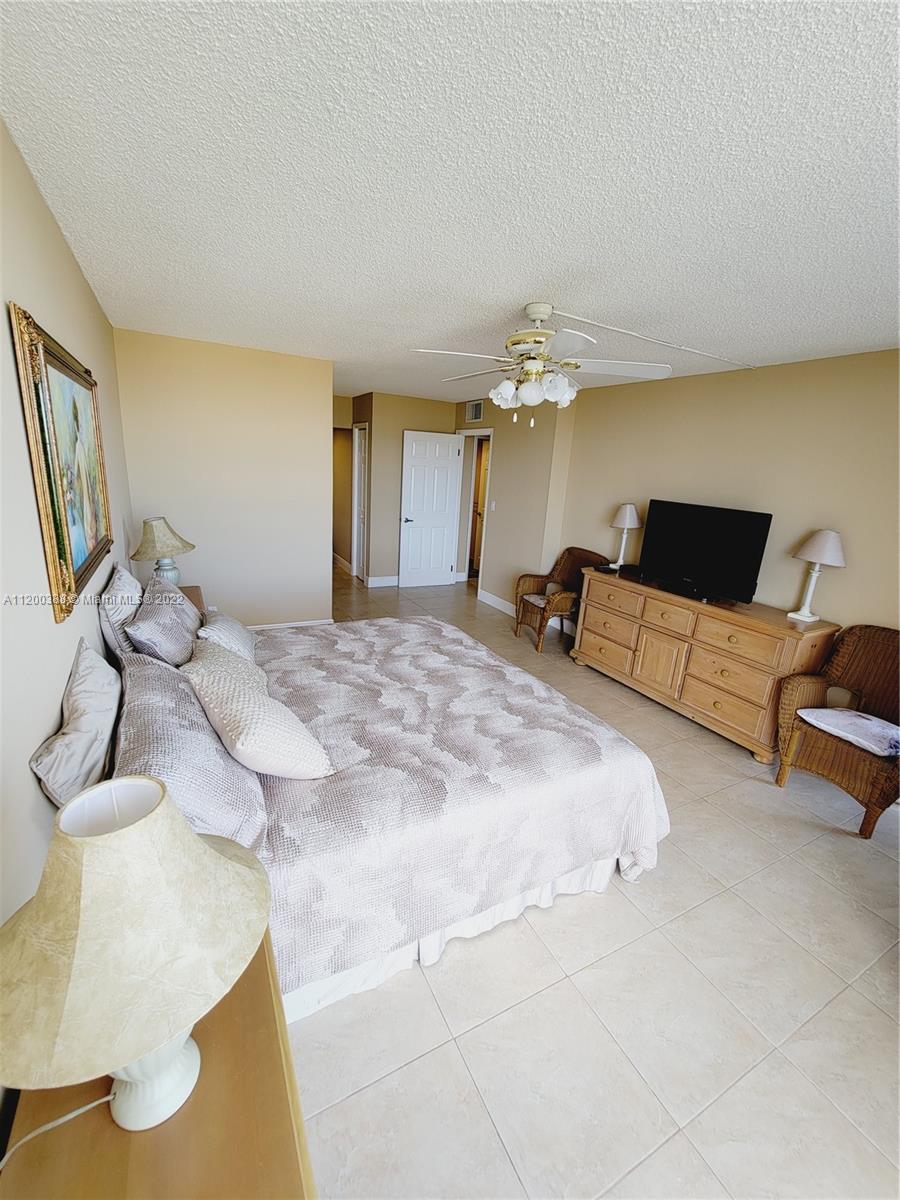 ALLINGTON TOWERS CONDO - Residential Lease