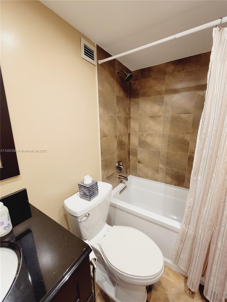 ALLINGTON TOWERS CONDO - Residential Lease