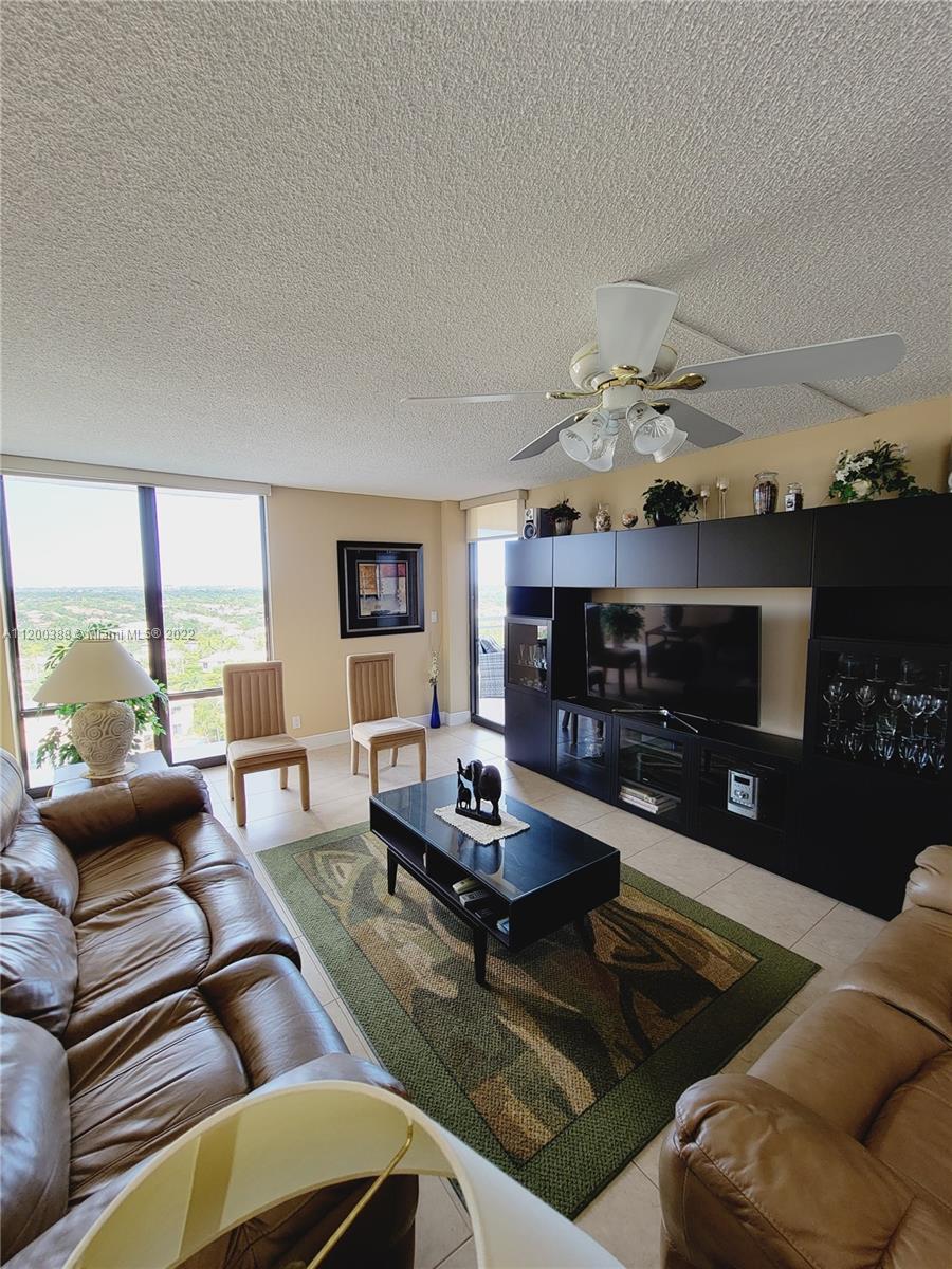 ALLINGTON TOWERS CONDO - Residential Lease