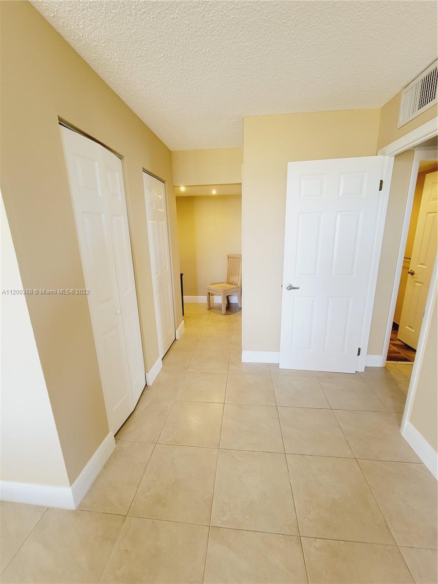 ALLINGTON TOWERS CONDO - Residential Lease