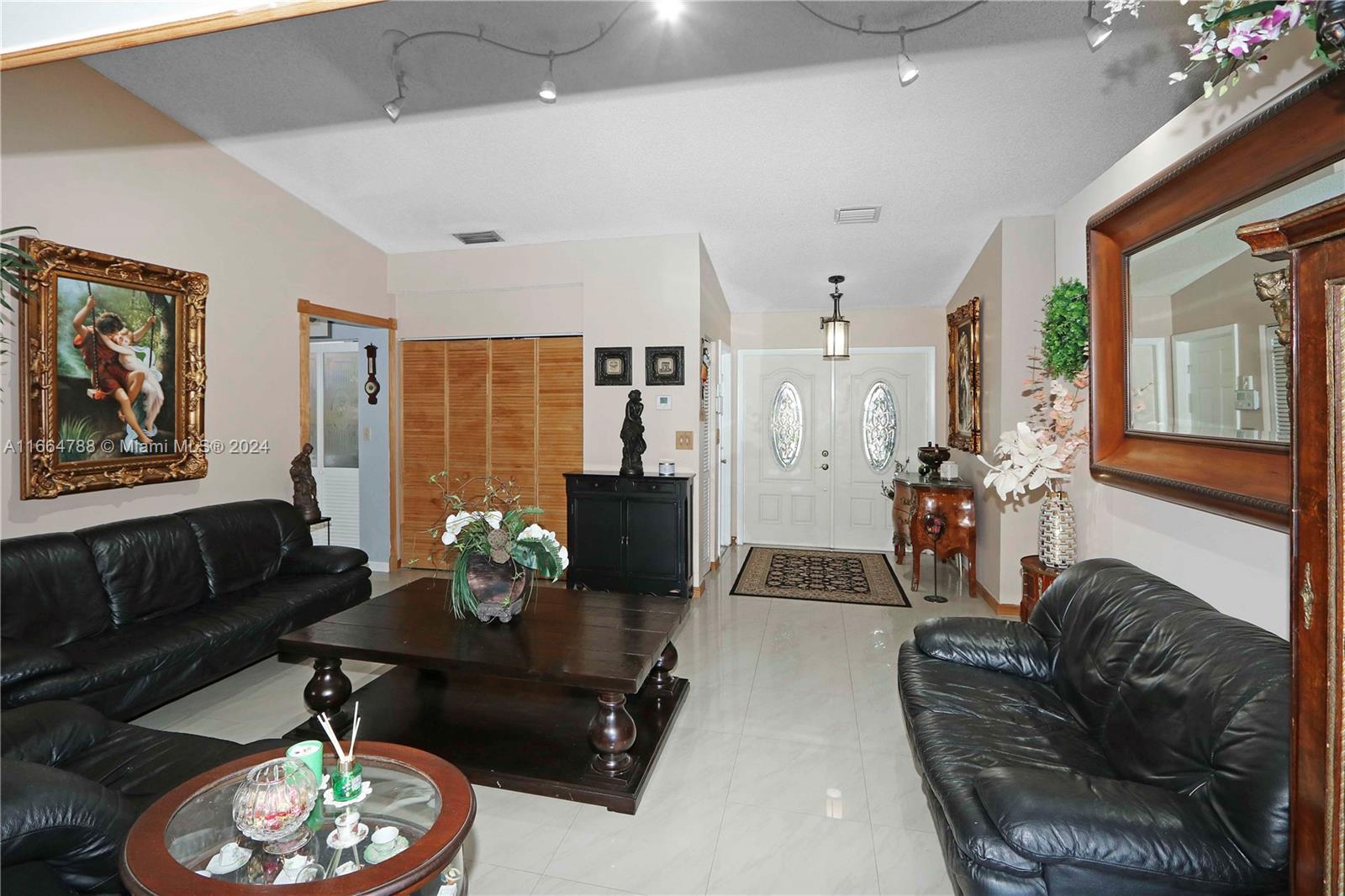 LUZ ESTELA SUB - Residential