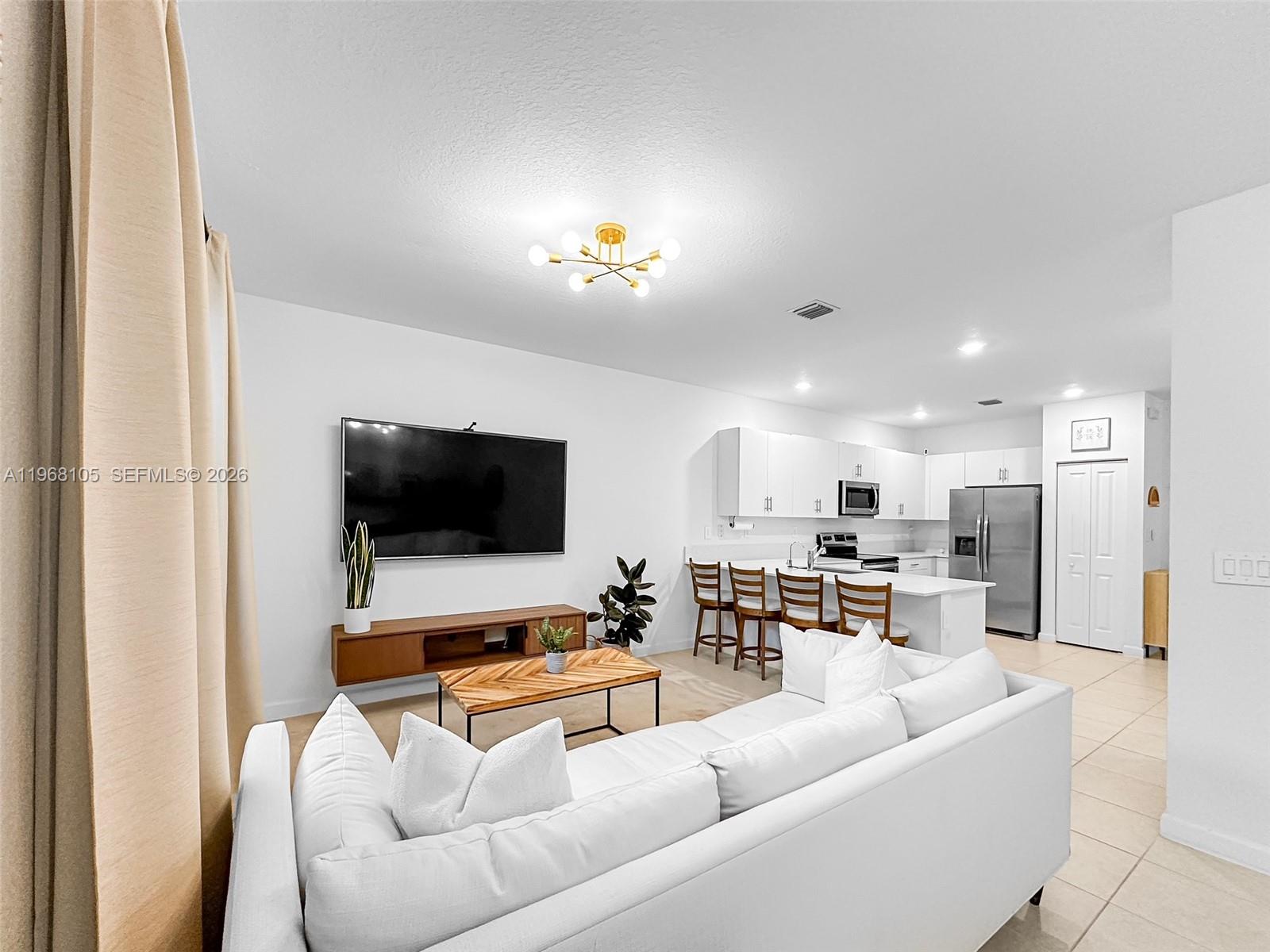 PINE ISLE - Residential Lease