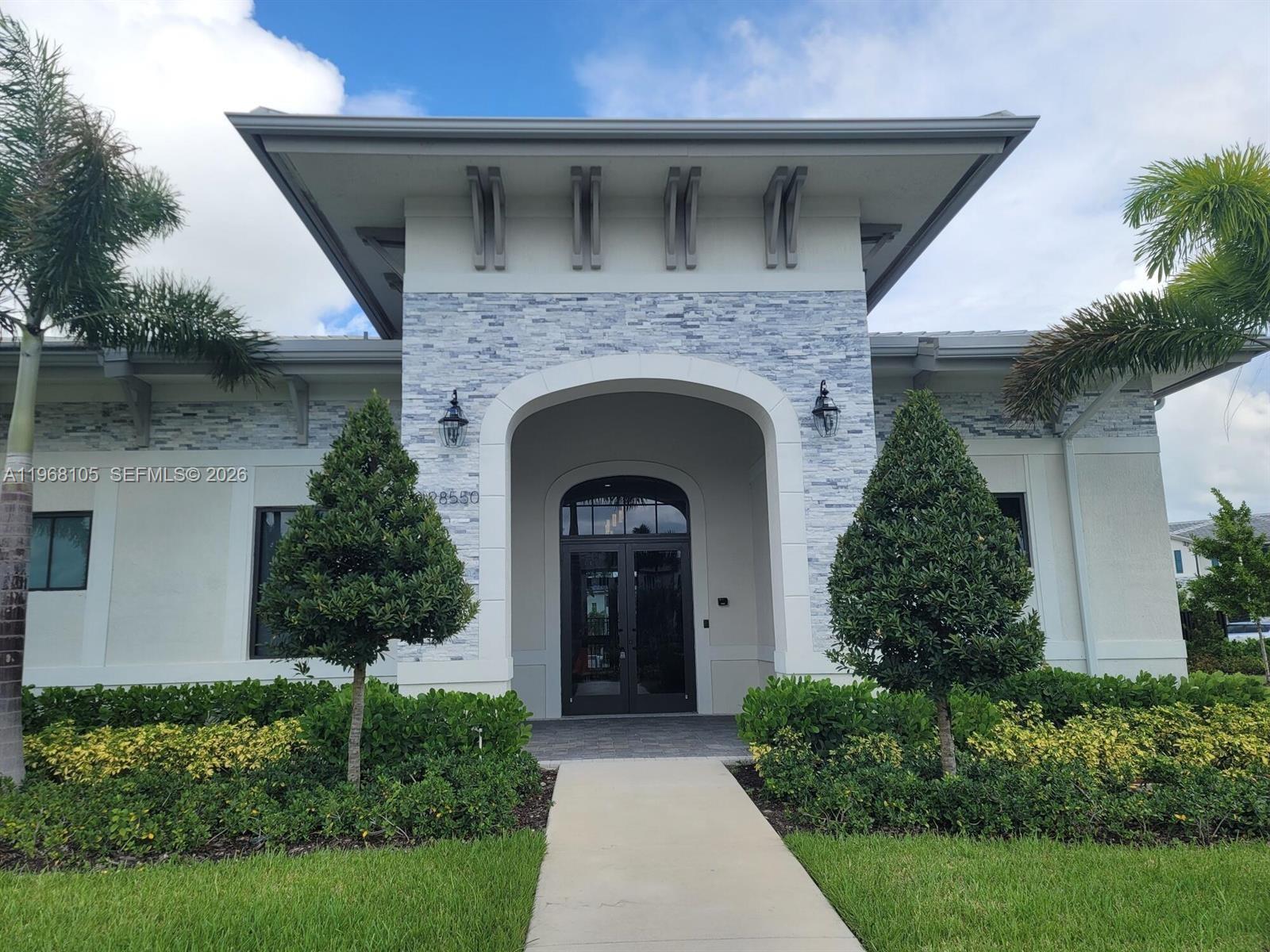 PINE ISLE - Residential Lease