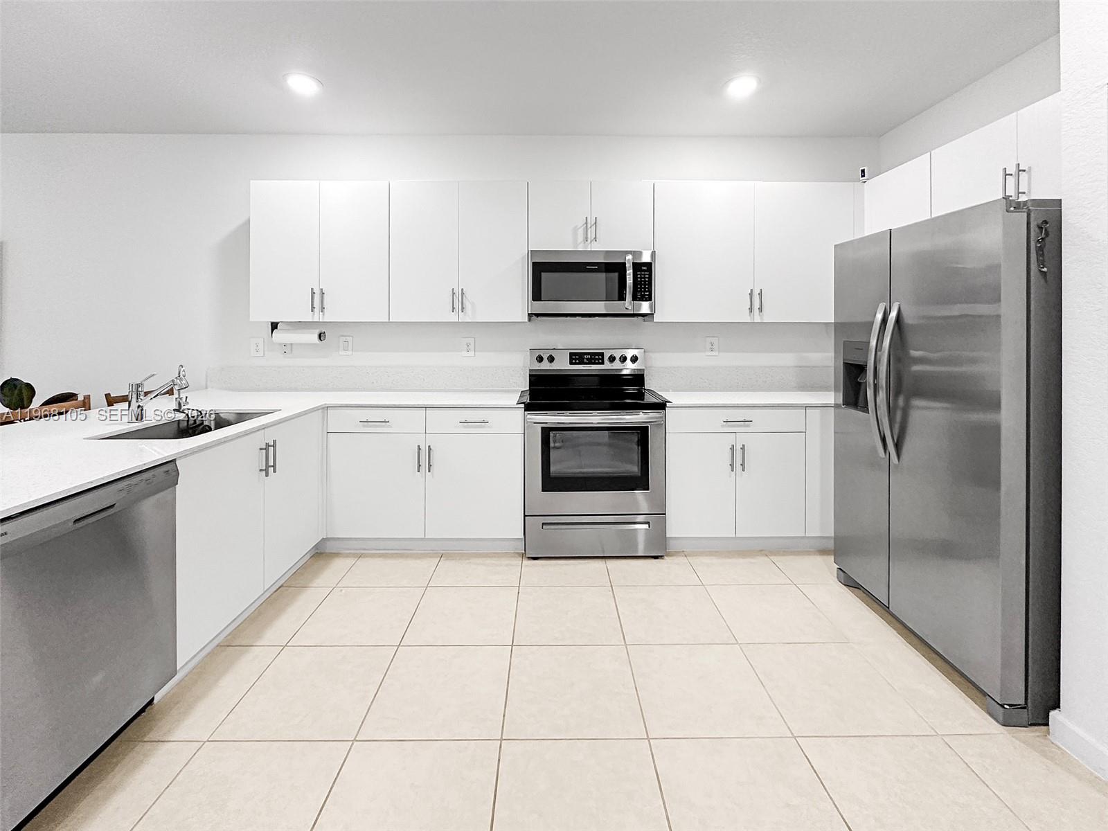 PINE ISLE - Residential Lease