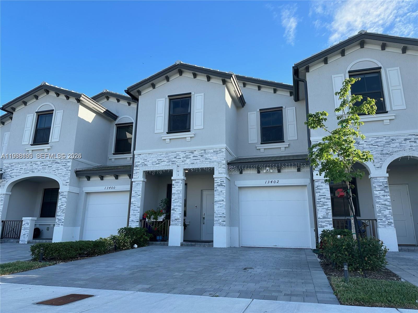 PINE ISLE - Residential Lease