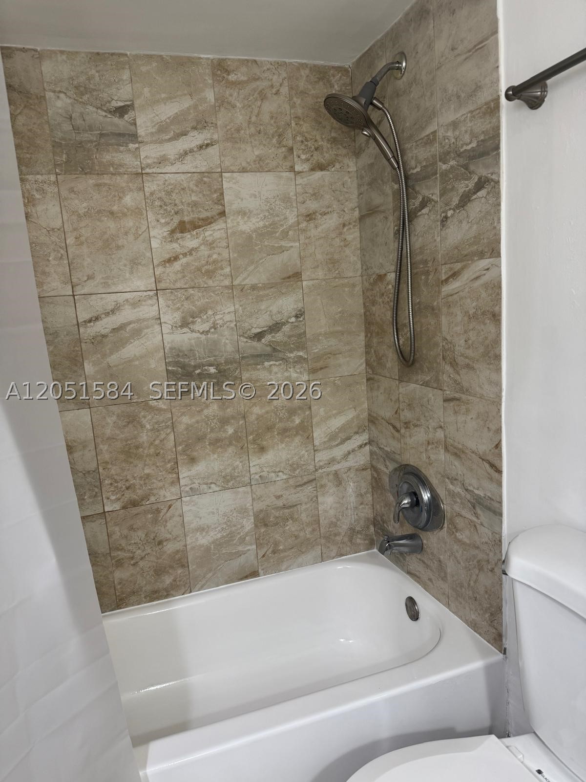 ROLLING GREEN CONDO D - Residential