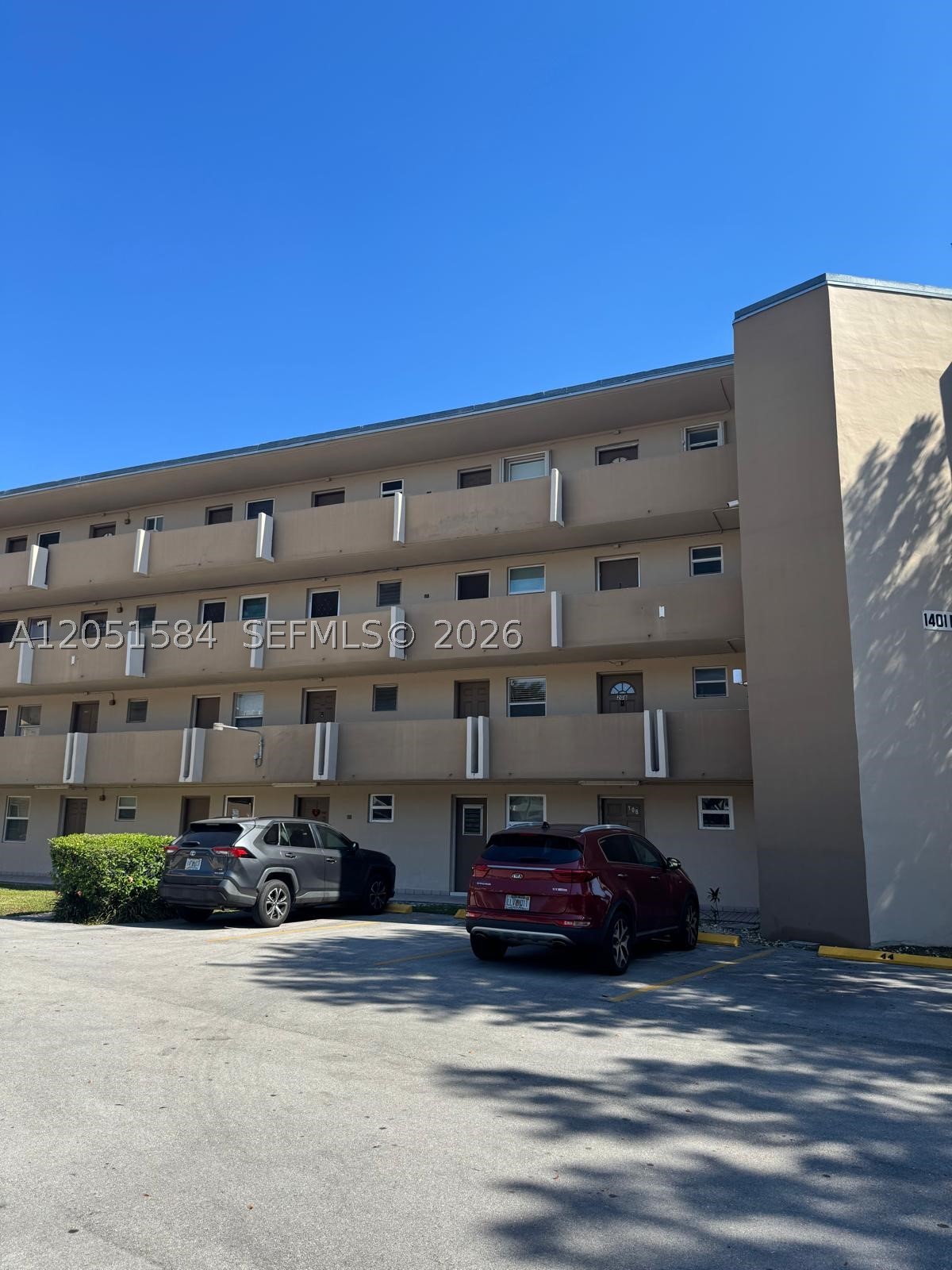 ROLLING GREEN CONDO D - Residential