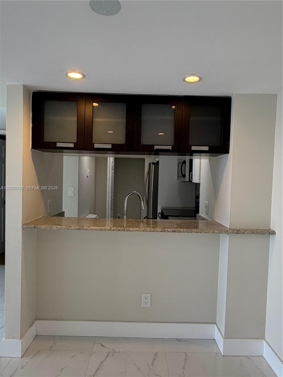 ISOLA CONDO - Residential Lease
