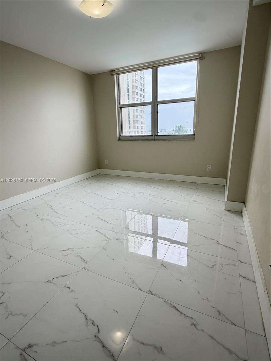 ISOLA CONDO - Residential Lease