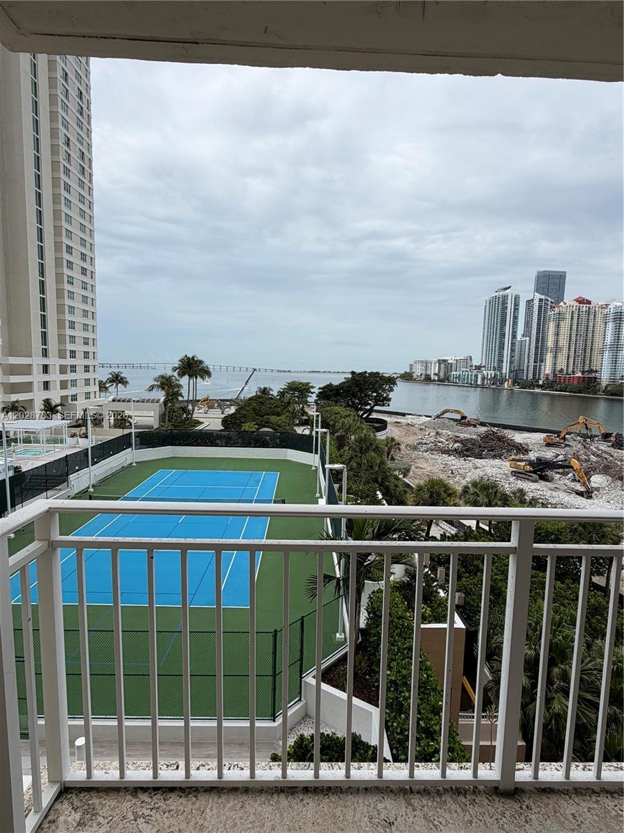 ISOLA CONDO - Residential Lease