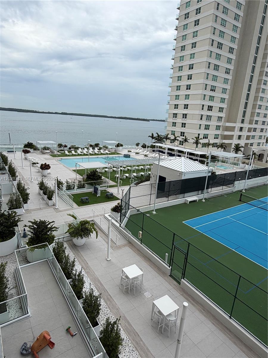 ISOLA CONDO - Residential Lease