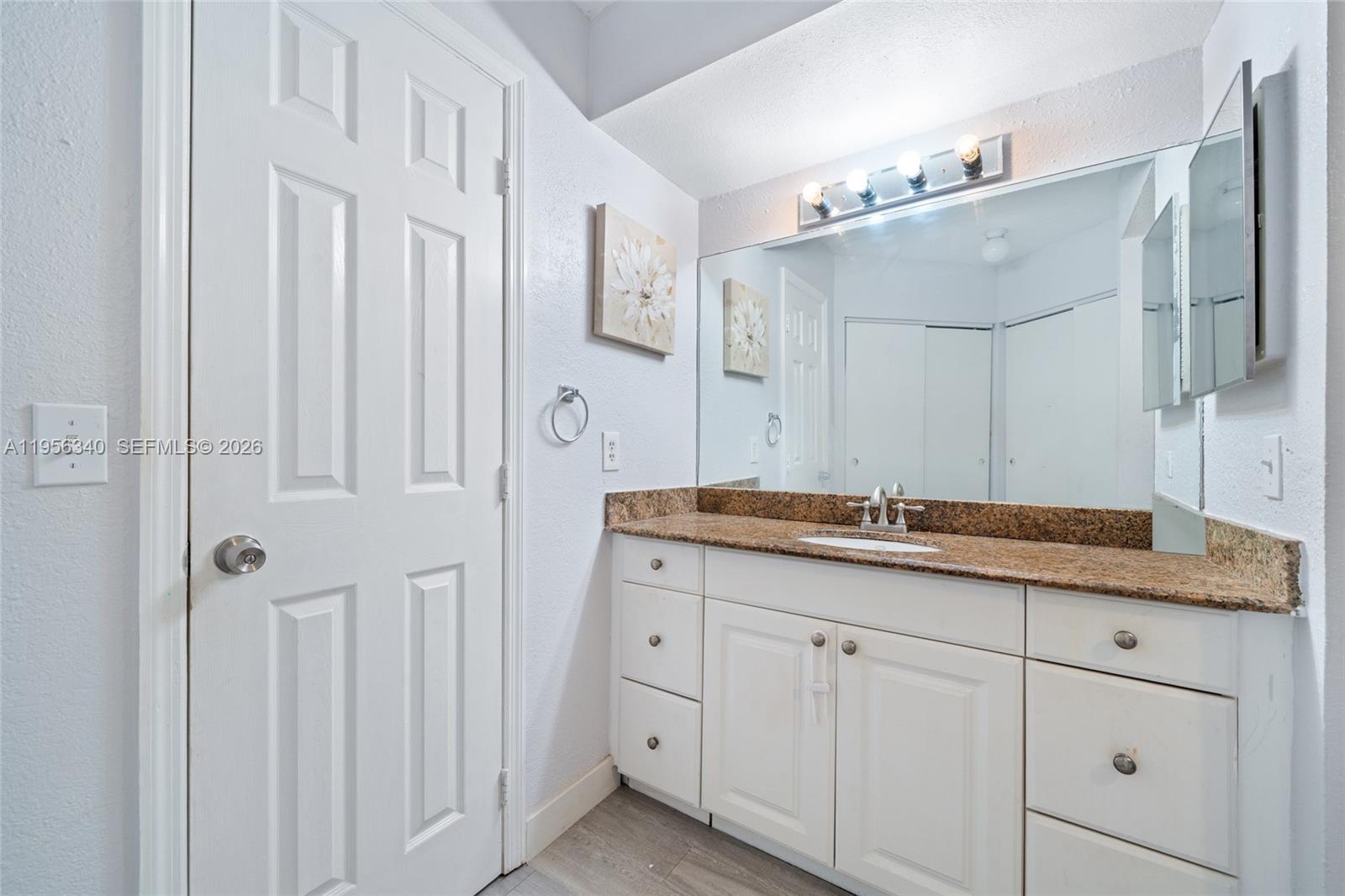 PLANTATION RACQUET CLUB - Residential