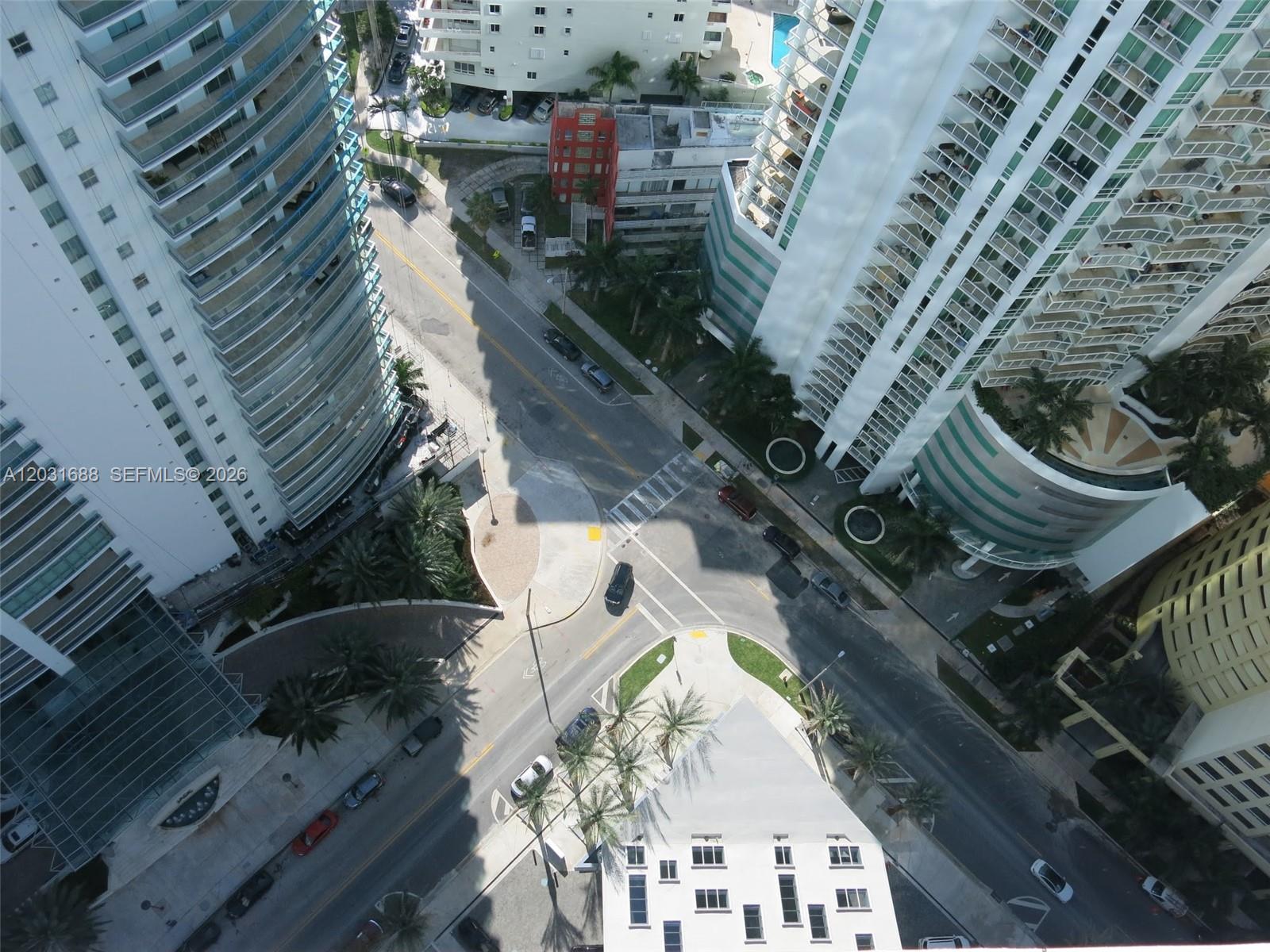 BRICKELLHOUSE CONDO - Residential