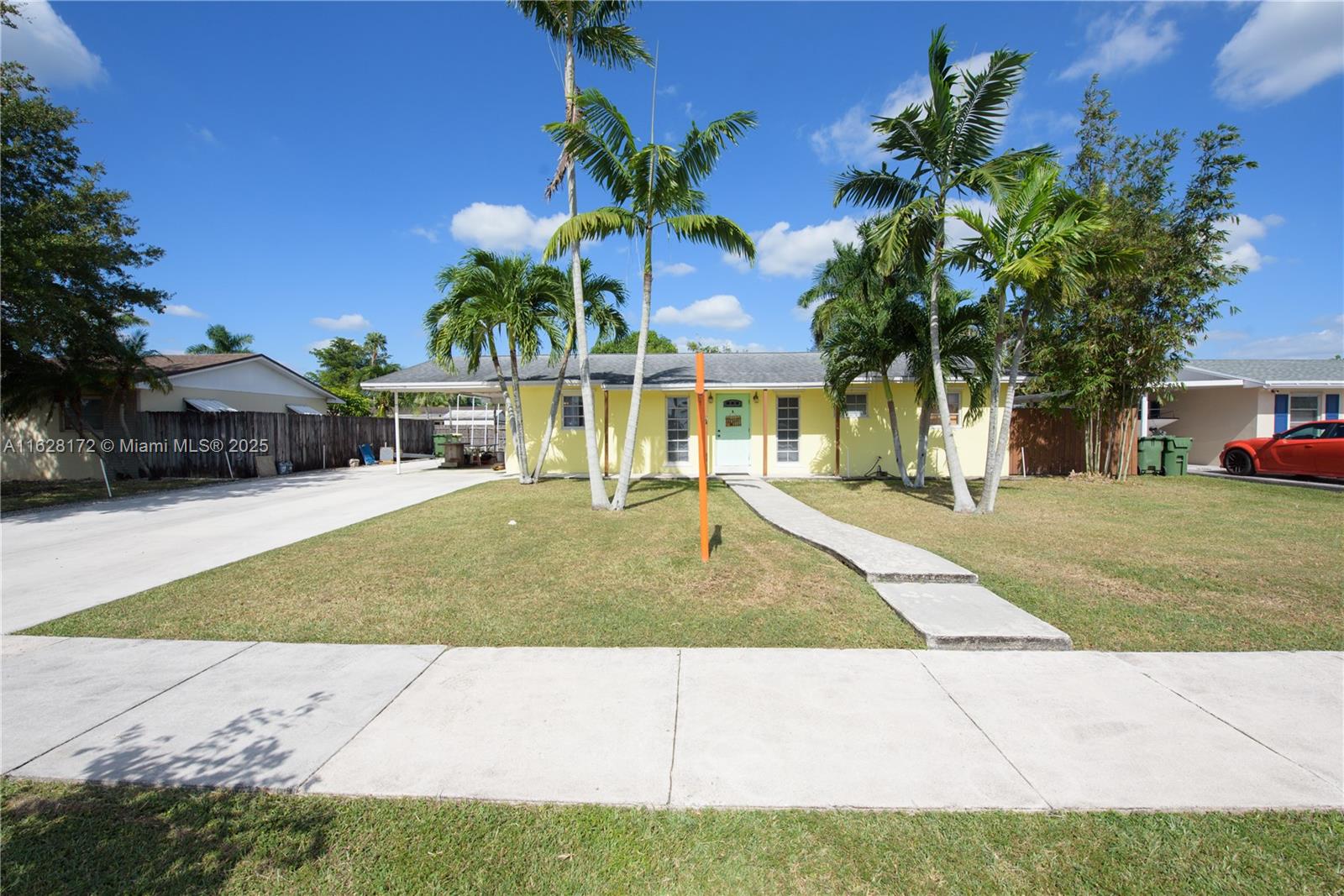 PRICE IMPROVEMENT!!!! AT FULL PRICE SELLER IS WILLING TO GIVE 2 PERCENT BUY DOWN FOR BUYERS INTEREST RATE!! This one is a must-see!
 !!!!! This 4 bedroom 2 bath home is what you've been waiting for. Located just west of Krome Avenue. This home is ready for you to make it your own. Large yard, great for storing your boat or RV. Room for a pool. Tile floor throughout the home. Split bedroom plan. Galley-style Kitchen w/ white cabinets. Big utility room with washer & Dryer w/shelves for storage. Screened patio. The open patio also with a poured footer for expansion. Quiet area. Only 25 minutes from the Keys or 20 minutes to Flamingo.