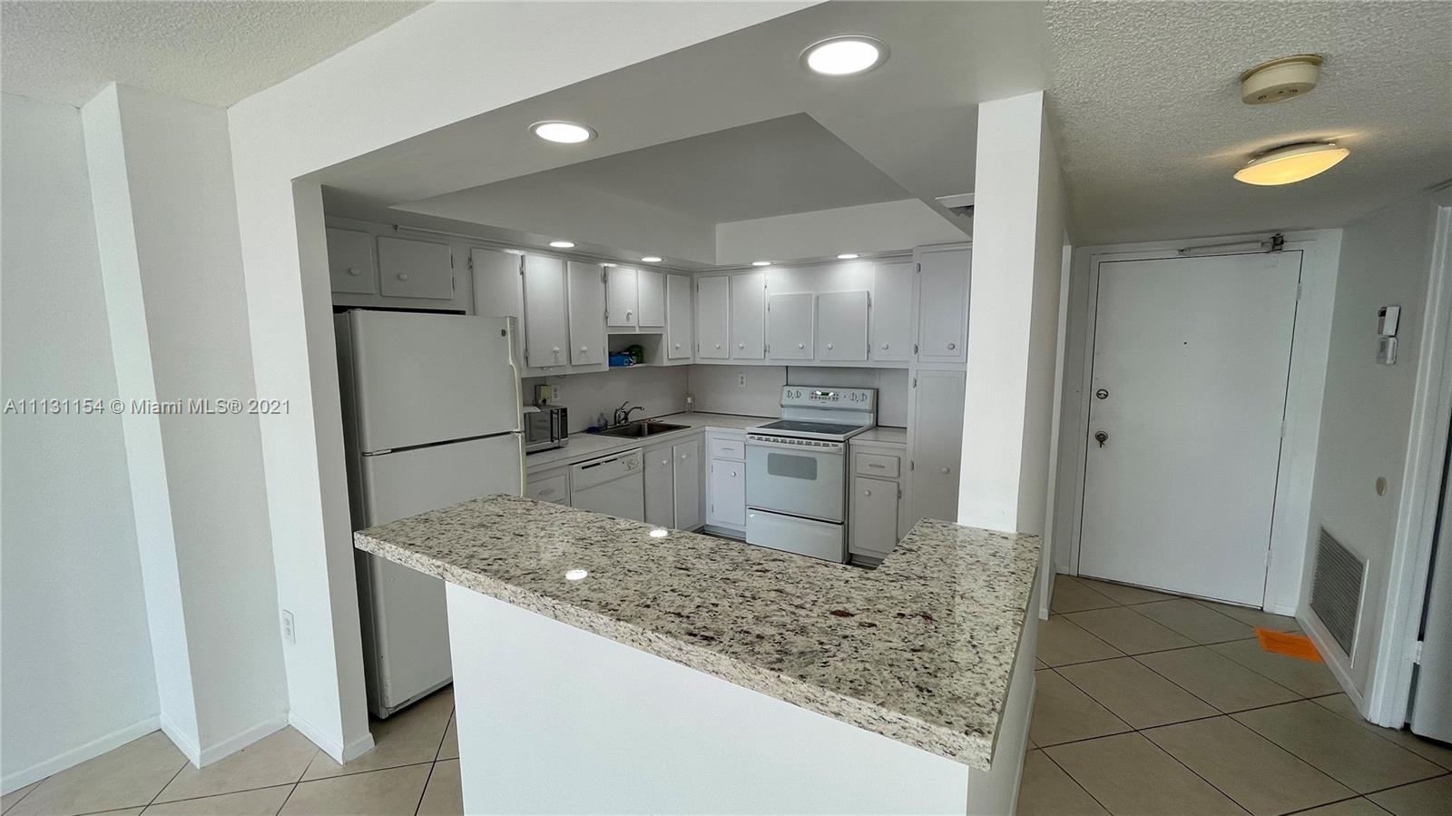 DEL PRADO MARINA - Residential
