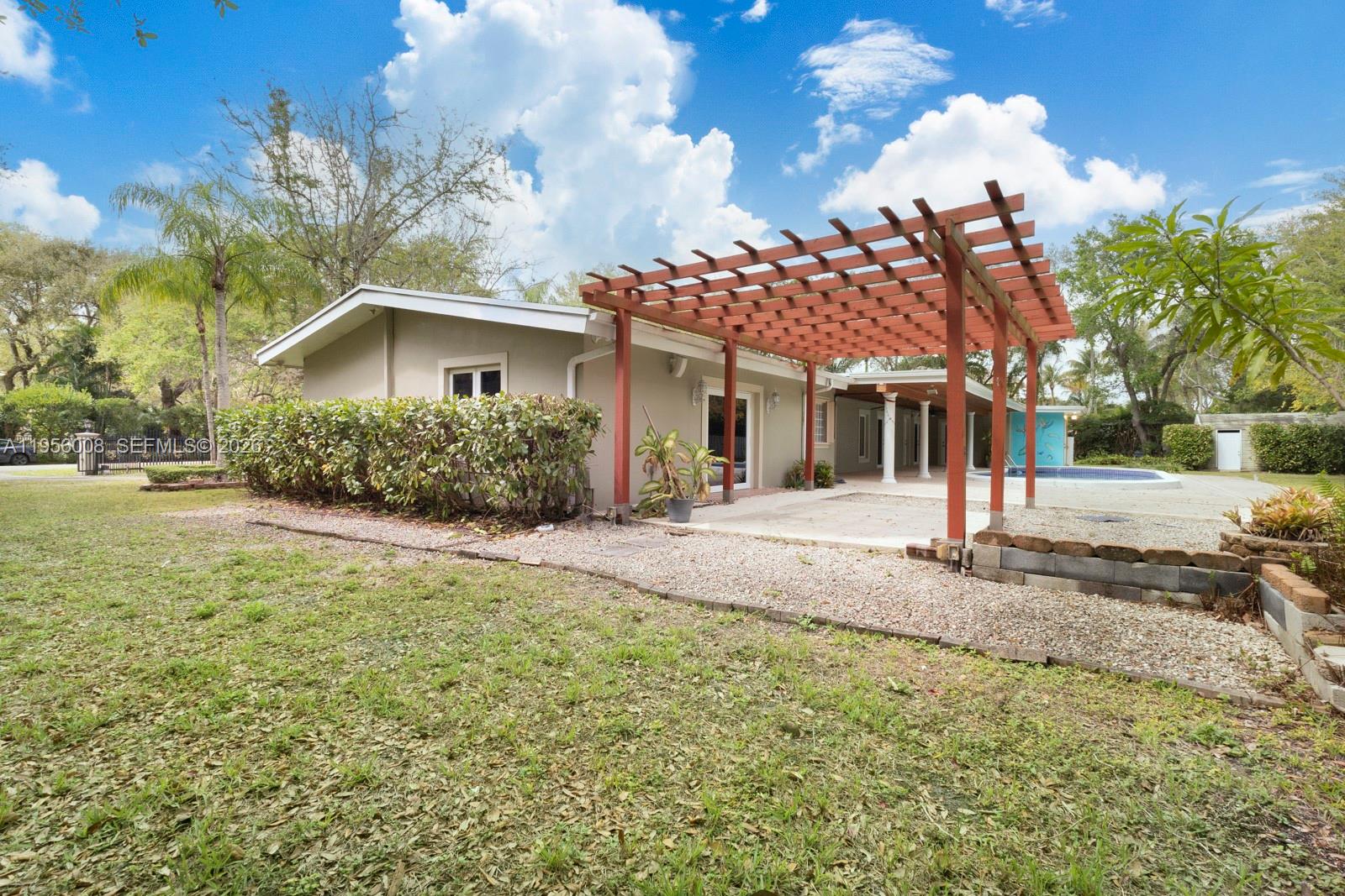 HALLMARK HEIGHTS ESTATES - Residential Lease