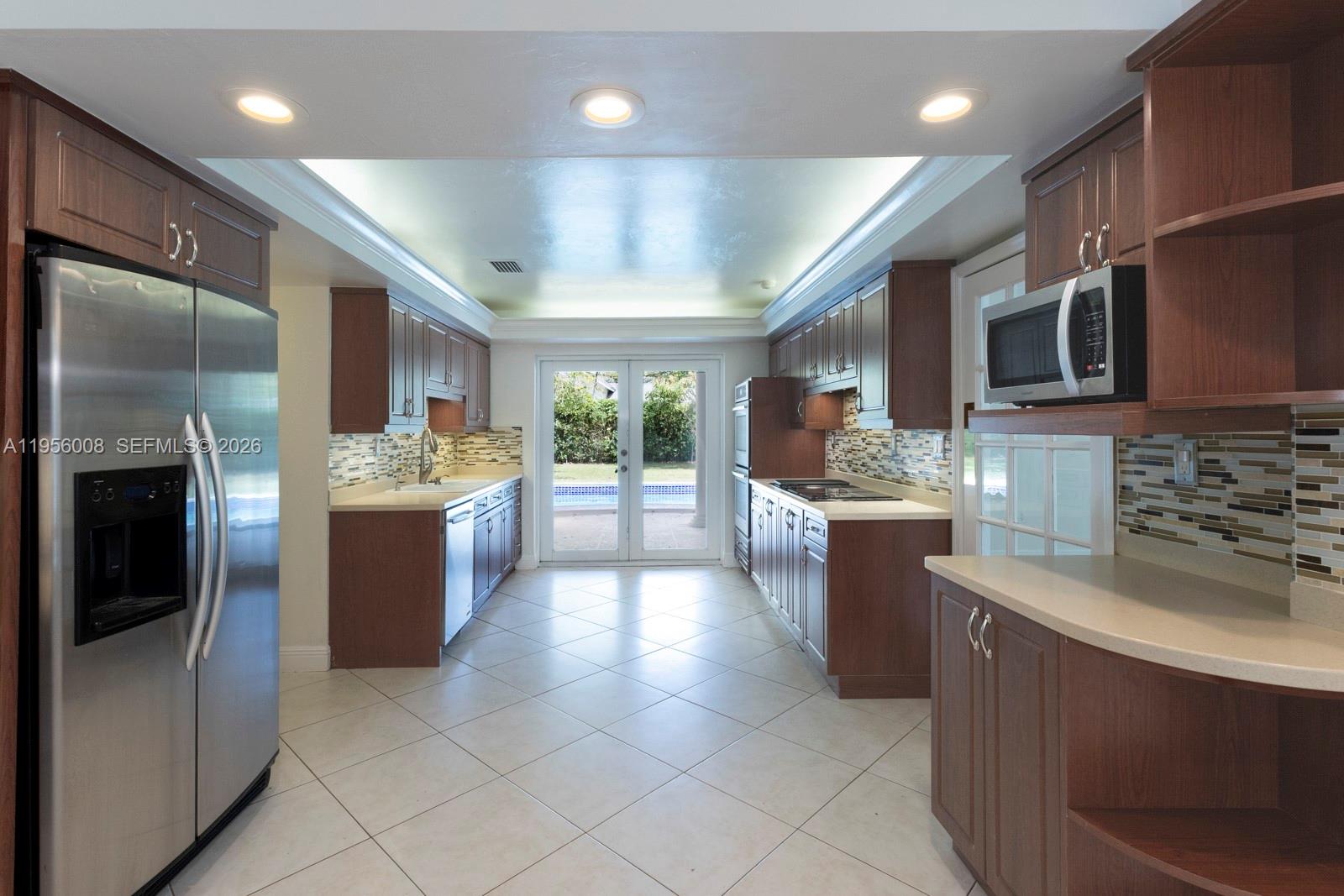 HALLMARK HEIGHTS ESTATES - Residential Lease