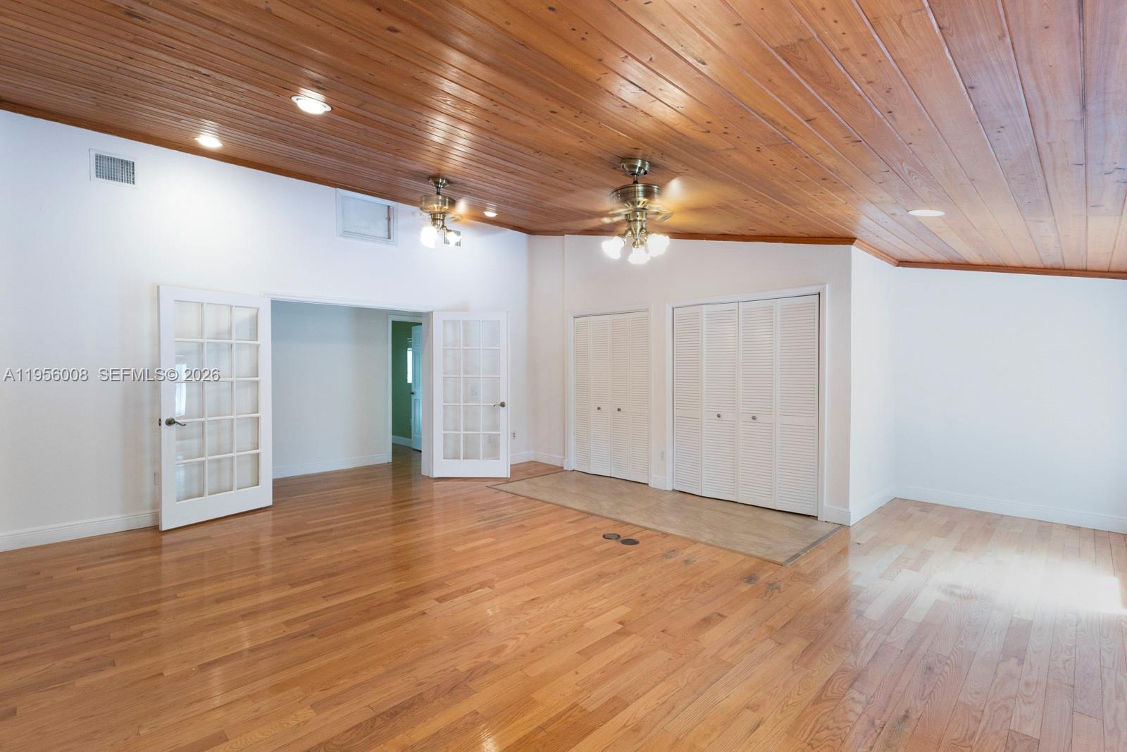 HALLMARK HEIGHTS ESTATES - Residential Lease