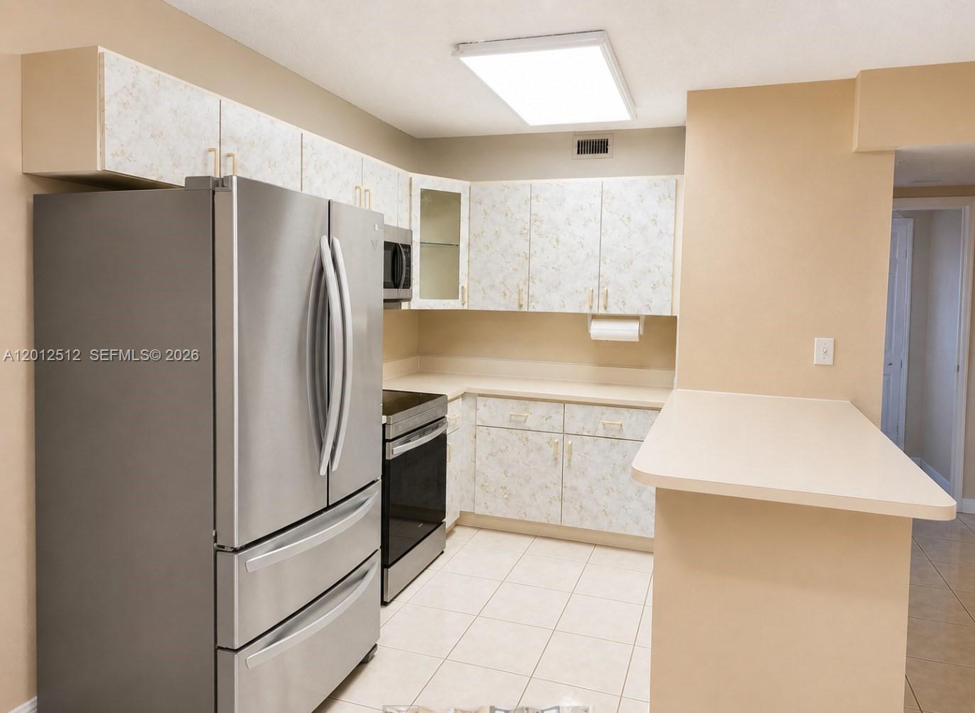 LAKESIDE XI CONDO PH III - Residential