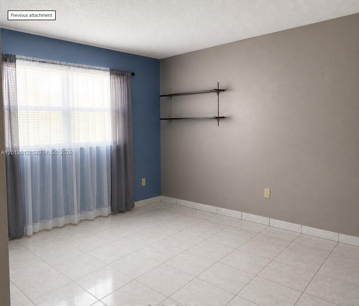 LAKESIDE XI CONDO PH III - Residential