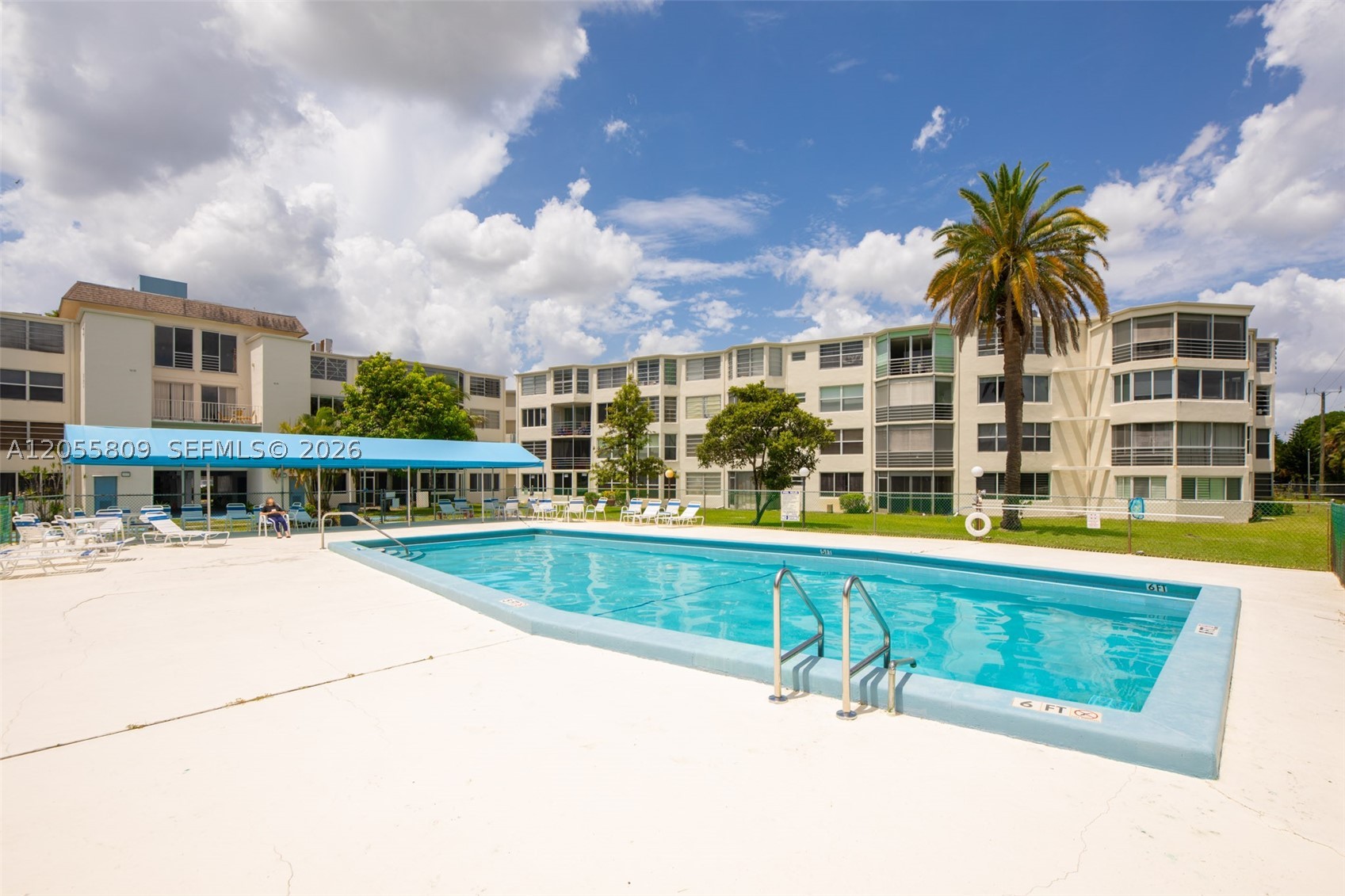 ROLLING GREEN CONDO A - Residential